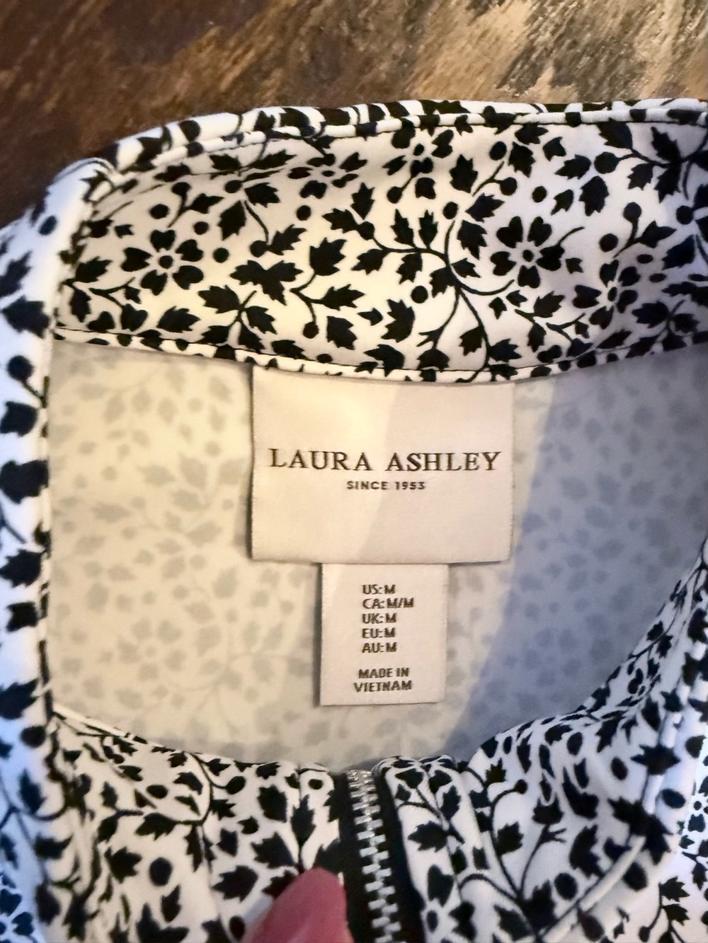 Two Laura Ashley tops and one Sigrid Olsen top : Blue/white/black Half-Zip Tops - Picture 6 of 9
